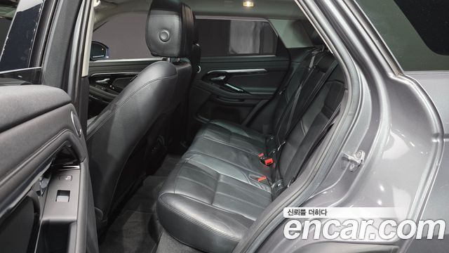 Land Rover Range Rover Evoque 2020 — photo 18