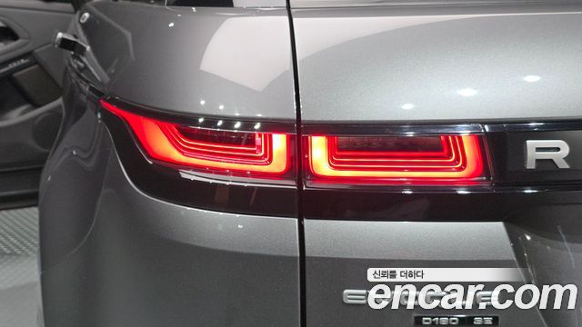Land Rover Range Rover Evoque 2020 — photo 9