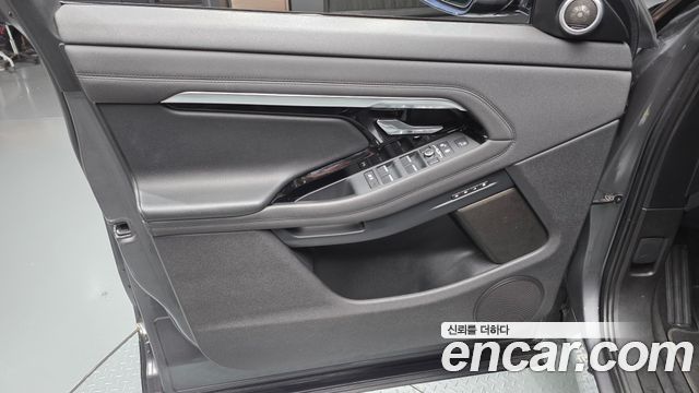 Land Rover Range Rover Evoque 2020 — photo 14