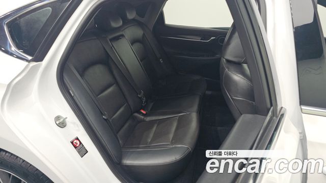 Hyundai Grandeur 2018 — photo 17