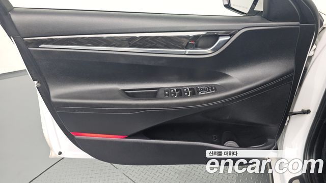 Hyundai Grandeur 2018 — photo 14