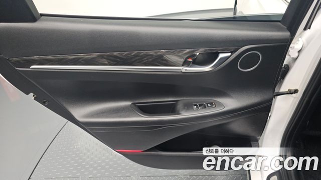 Hyundai Grandeur 2018 — photo 15