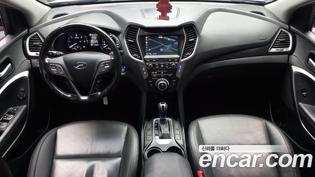 Hyundai Santafe 2016 — photo 10
