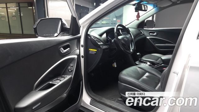 Hyundai Santafe 2016 — photo 13