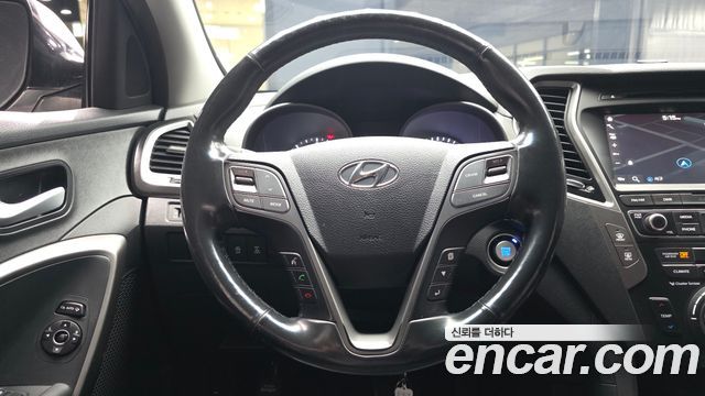 Hyundai Santafe 2016 — photo 19