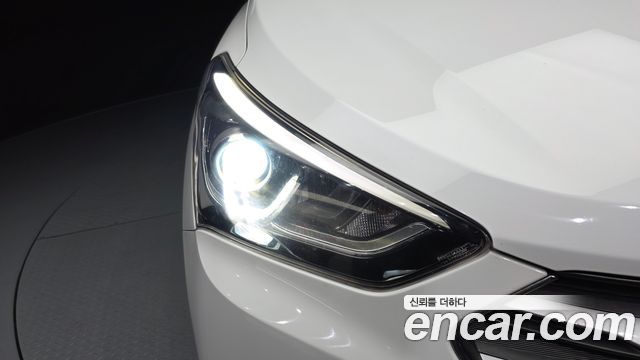 Hyundai Santafe 2016 — photo 8