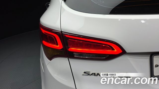 Hyundai Santafe 2016 — photo 9
