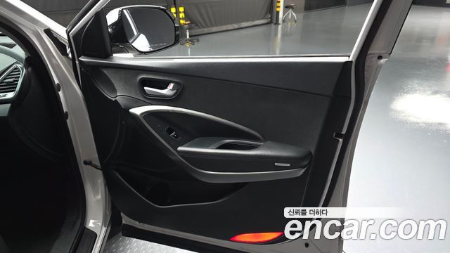 Hyundai Santafe 2016 — photo 14