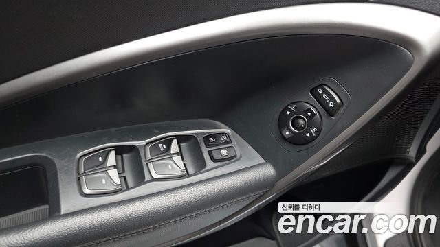 Hyundai Santafe 2016 — photo 30