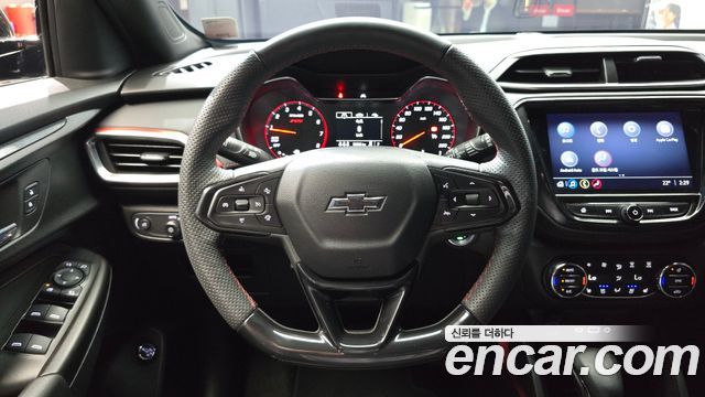 Chevrolet Korea Trailblazer 2023 — photo 13