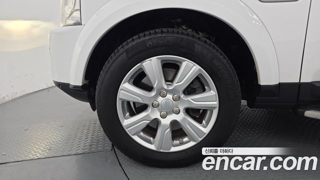 Land Rover Discovery 2016 — photo 5