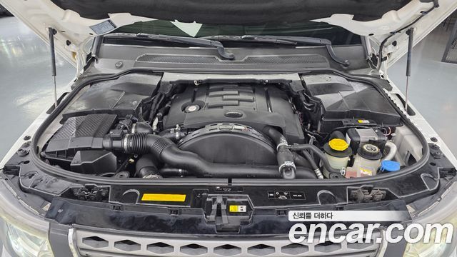 Land Rover Discovery 2016 — photo 6