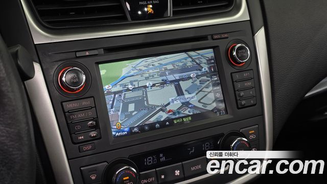 Nissan Altima 2017 — photo 13