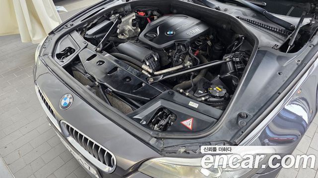 BMW 5-Series 2015 — photo 6