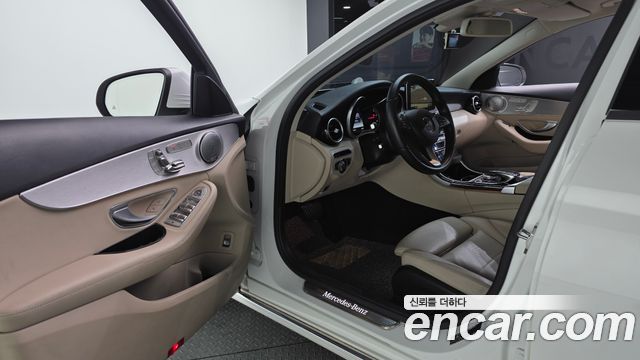 Mercedes-Benz C-Class 2016 — photo 10