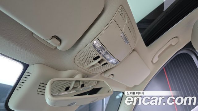 Mercedes-Benz C-Class 2016 — photo 19