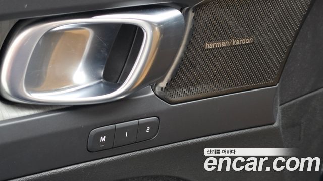 Volvo XC40 2021 — photo 18