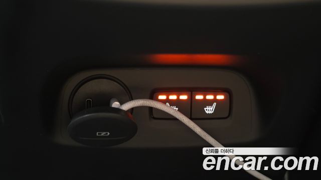 Volvo XC40 2021 — photo 19