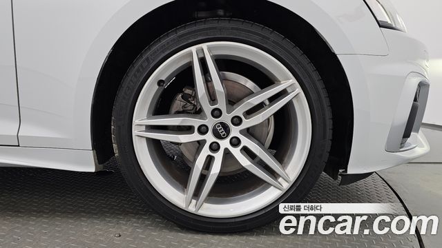 Audi A5 2021 — photo 5