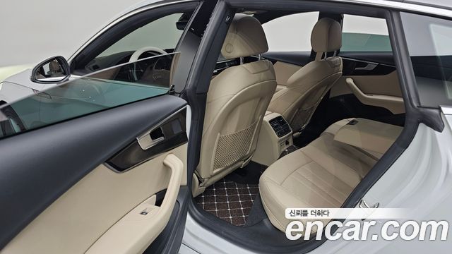 Audi A5 2021 — photo 18