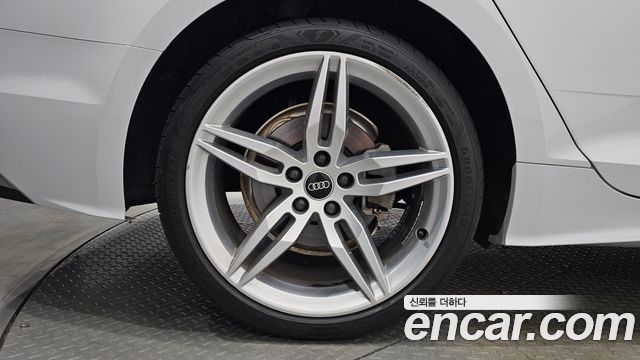 Audi A5 2021 — photo 7