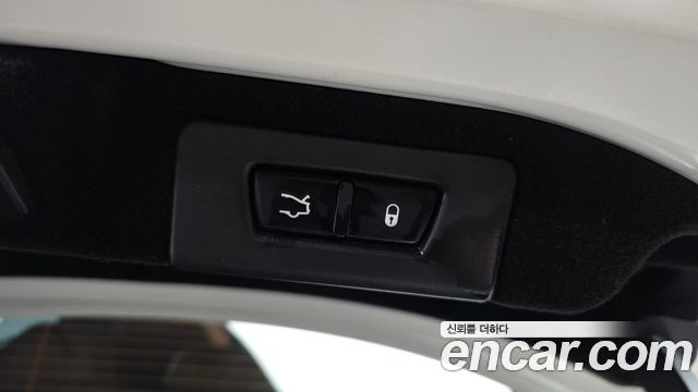 Maserati Ghibli 2018 — photo 19
