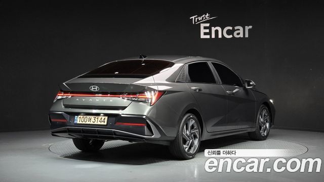 Hyundai AVANTE 2024 — photo 2
