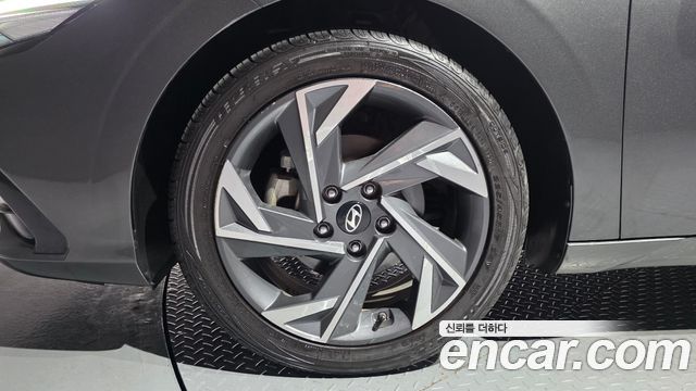 Hyundai AVANTE 2024 — photo 5
