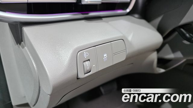 Hyundai AVANTE 2024 — photo 18