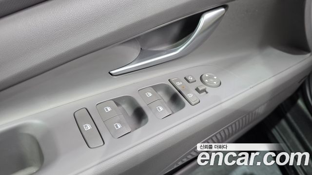 Hyundai AVANTE 2024 — photo 28