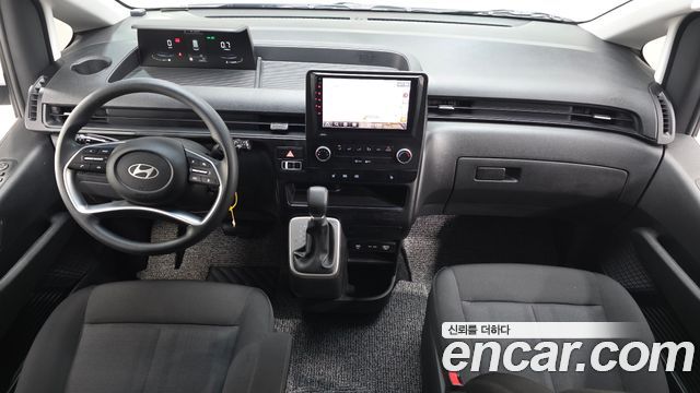 Hyundai Staria 2025 — photo 7