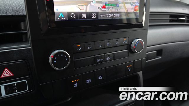 Hyundai Staria 2025 — photo 19
