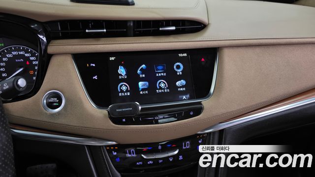Cadillac XT5 2018 — photo 13
