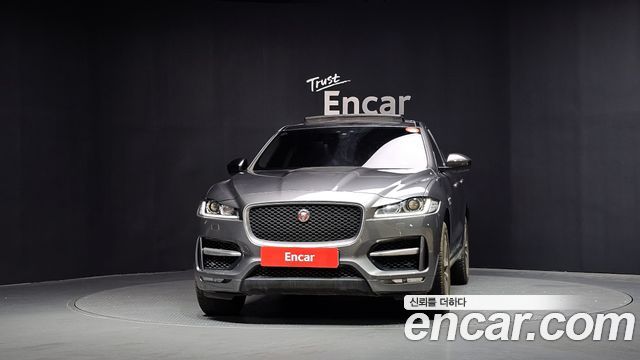 Jaguar F-PACE 2017 — photo 3