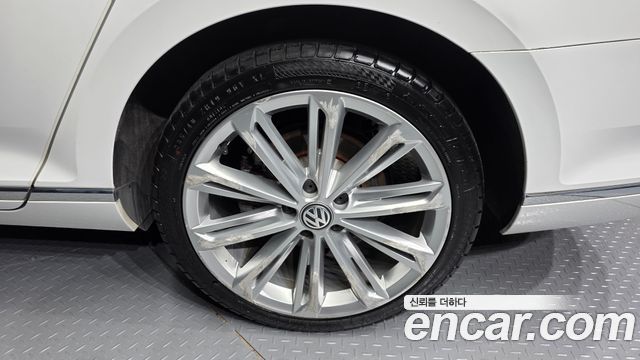 Volkswagen Passat 2018 — photo 5