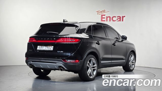 Lincoln MKC 2015 — photo 2