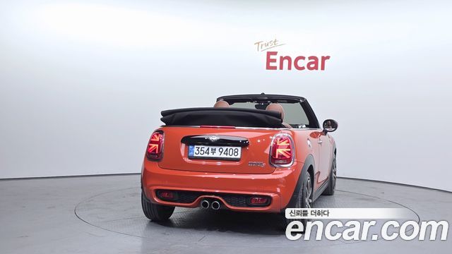 Mini Cooper Convertible 2021 — photo 4