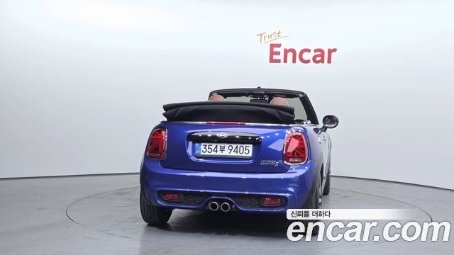 Mini Cooper Convertible 2021 — photo 4