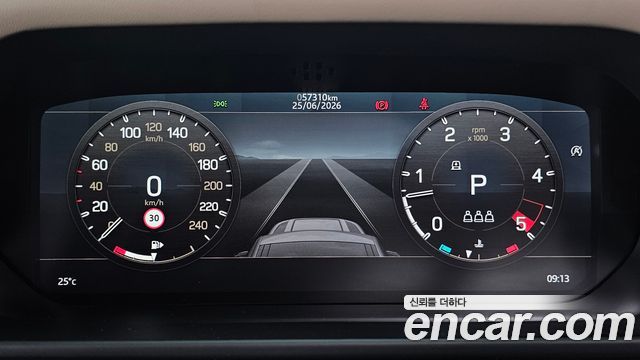 Land Rover Defender 2022 — photo 11