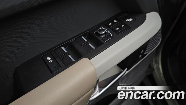 Land Rover Defender 2022 — photo 28