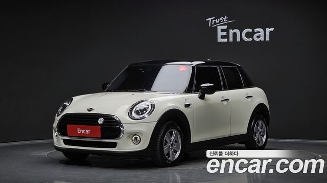 Mini Cooper 2020 — photo 1