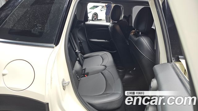 Mini Cooper 2020 — photo 11