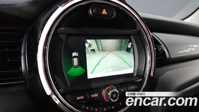 Mini Cooper 2020 — photo 15