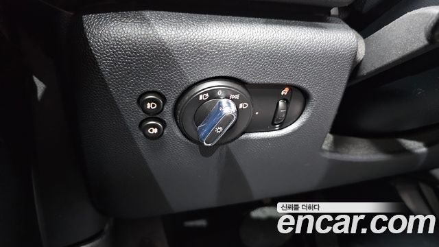 Mini Cooper 2020 — photo 18