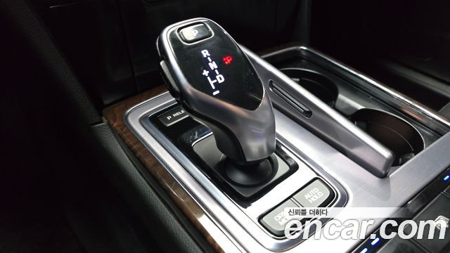Hyundai Equus 2013 — photo 9