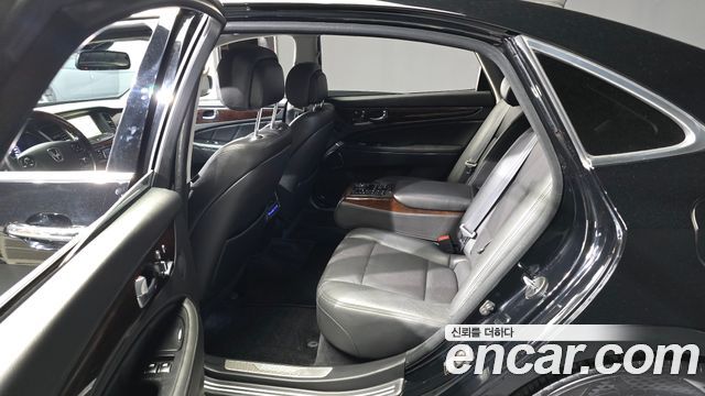 Hyundai Equus 2013 — photo 11