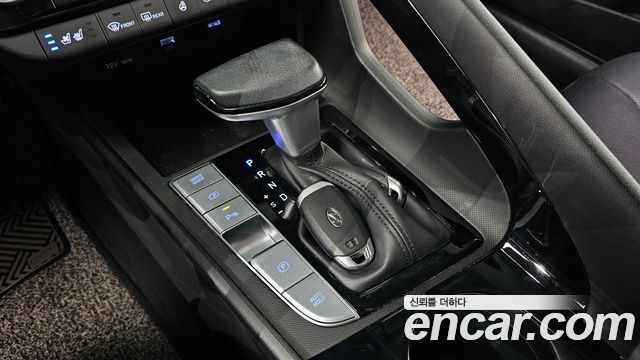 Hyundai AVANTE 2022 — photo 9