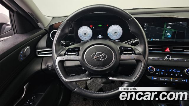 Hyundai AVANTE 2022 — photo 13