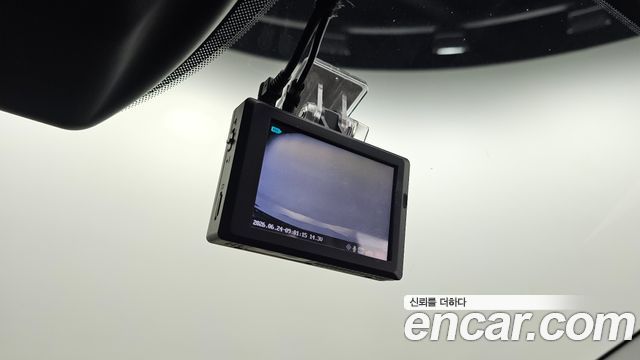 Hyundai AVANTE 2022 — photo 16