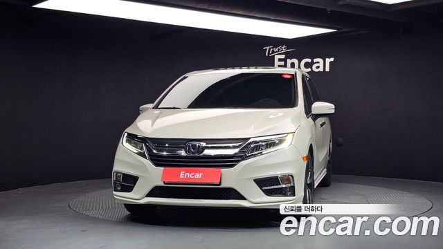 Honda Odyssey 2018 — photo 3